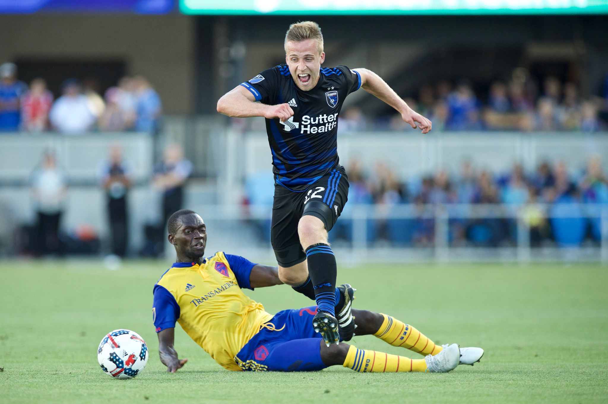 更是一个全 更是一个全