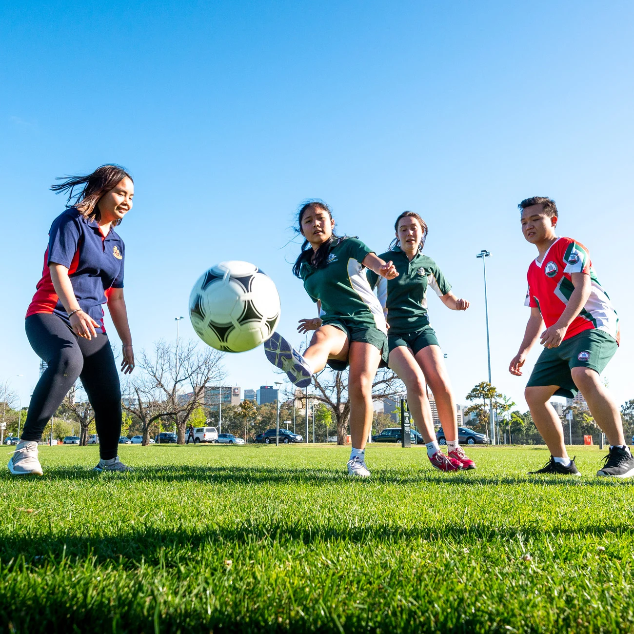 何影響中國 何影響中國
